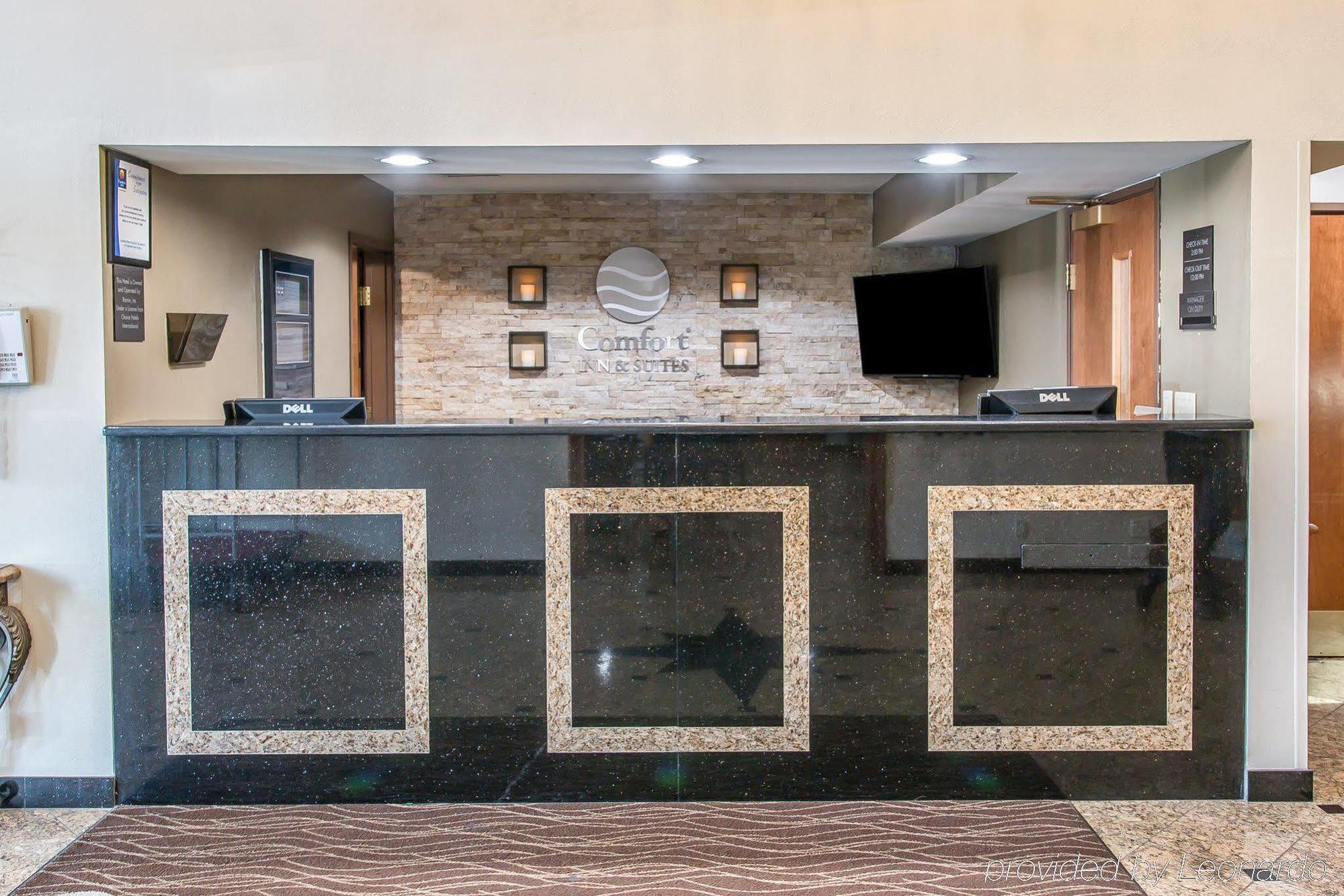 טיילור Comfort Inn & Suites מראה חיצוני תמונה