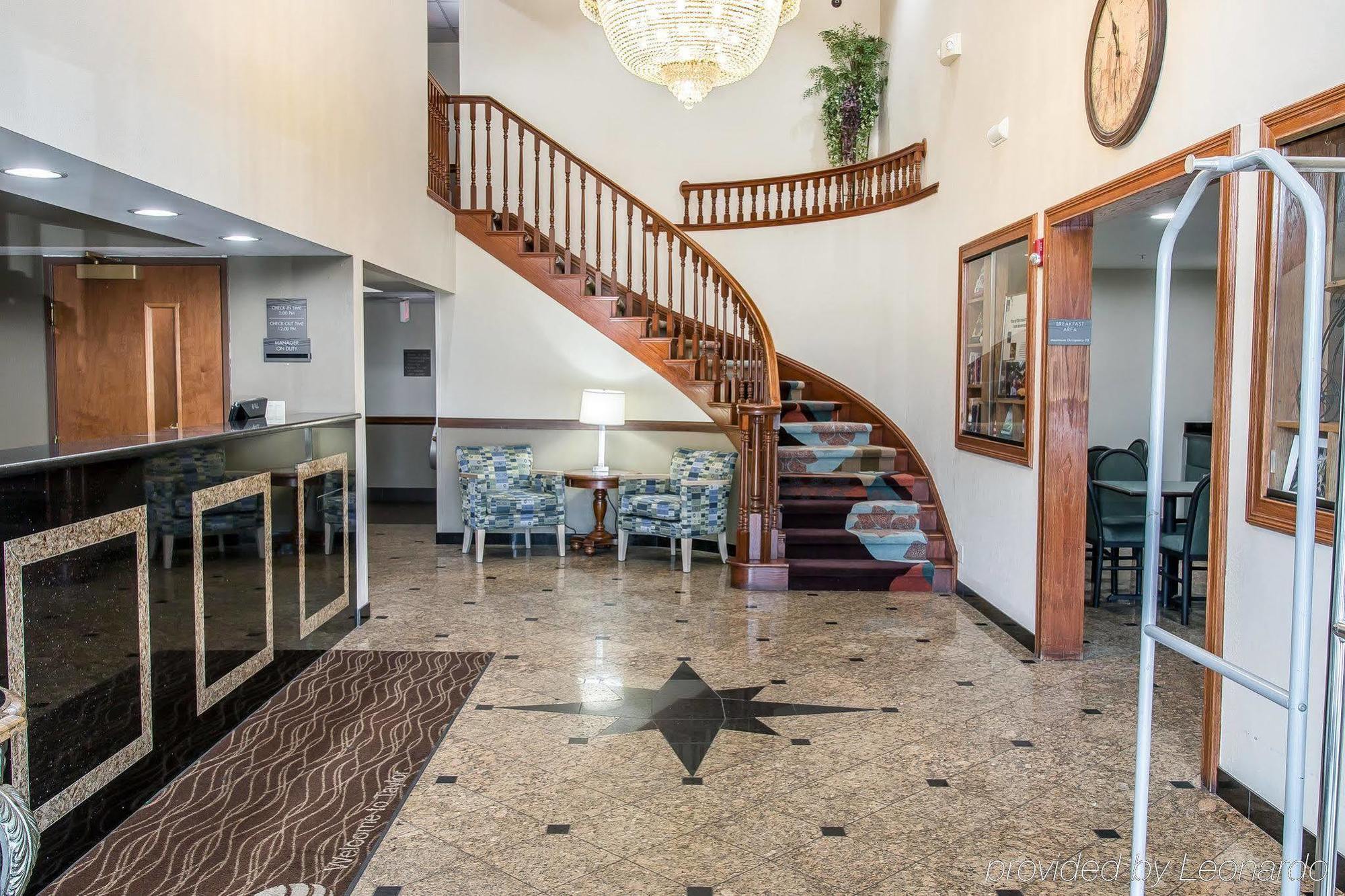 טיילור Comfort Inn & Suites מראה חיצוני תמונה